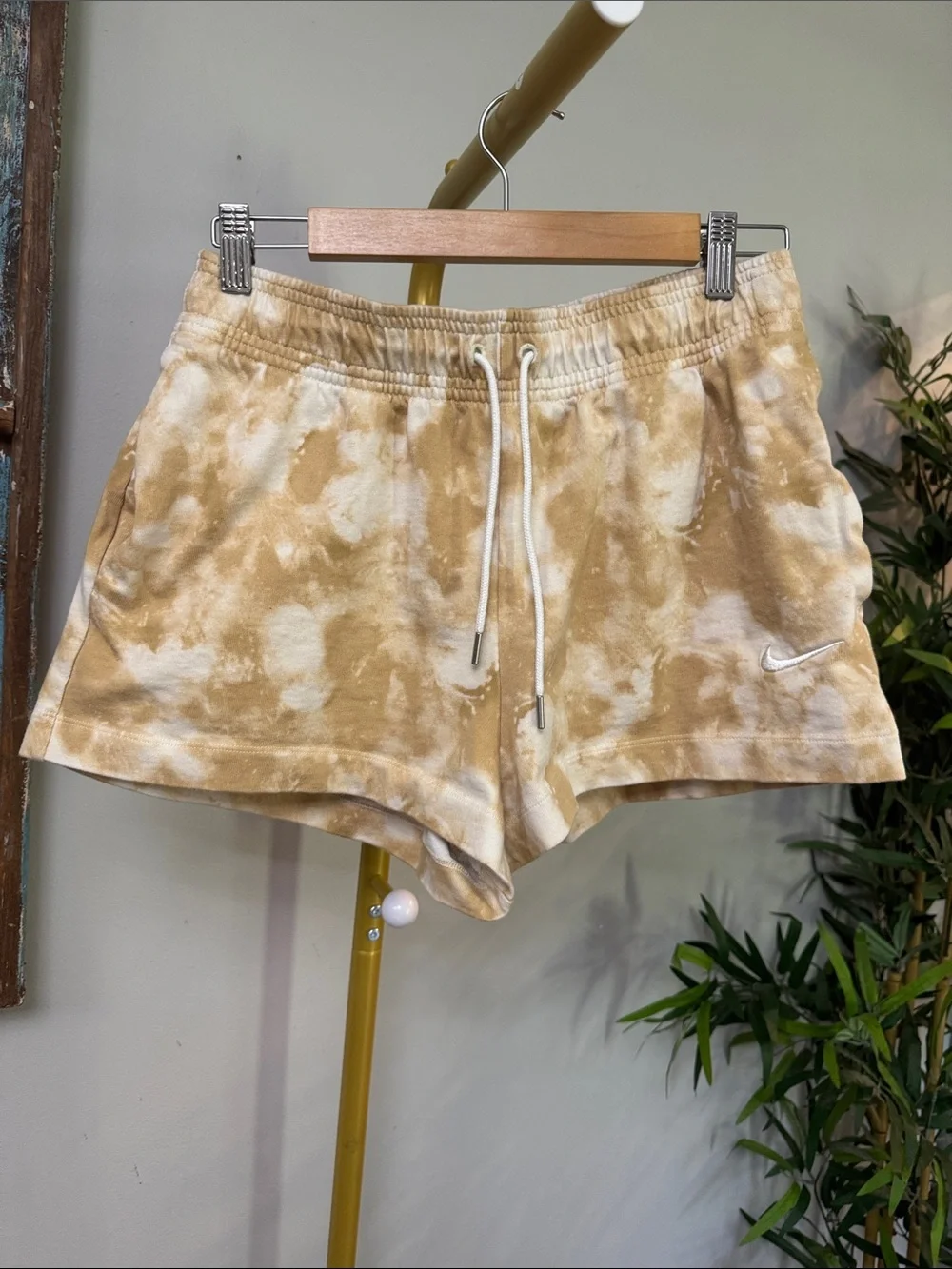 Nike Tie-Dye Zip Hoodie & Shorts Set - Tan, White